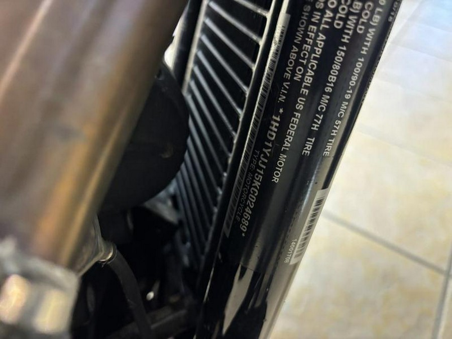 2019 Harley-Davidson® FXBB - Softail® Street Bob®