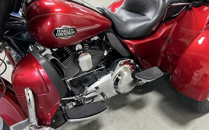 2013 Harley-Davidson FLHTCUTG - Tri Glide Ultra Classic