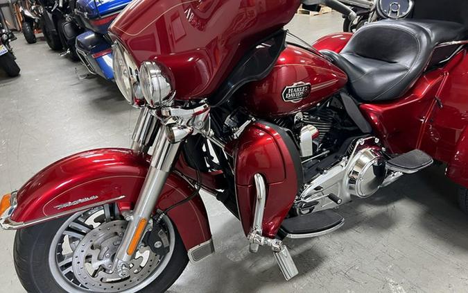 2013 Harley-Davidson FLHTCUTG - Tri Glide Ultra Classic