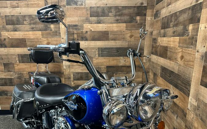 2008 Harley-Davidson® Heritage Softail® Classic Pacific Blue Pearl & Vivid Black