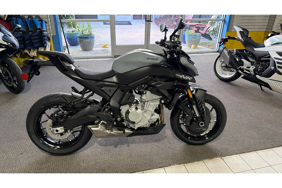 2026 CFMOTO 675 NK TUNDRA