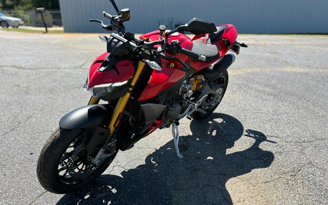 2026 Ducati Streetfighter V2 S