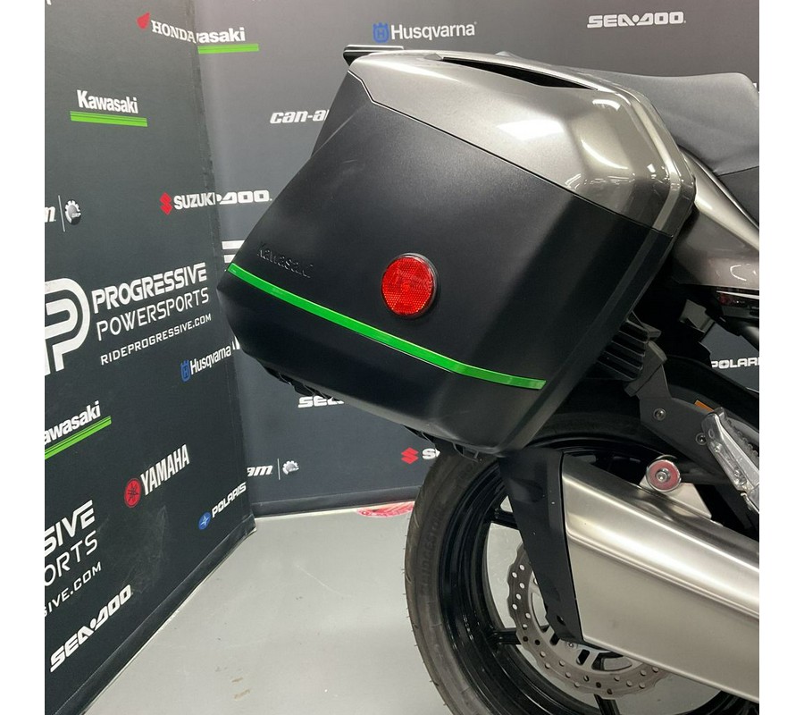 2022 Kawasaki Versys® 1000 SE LT+