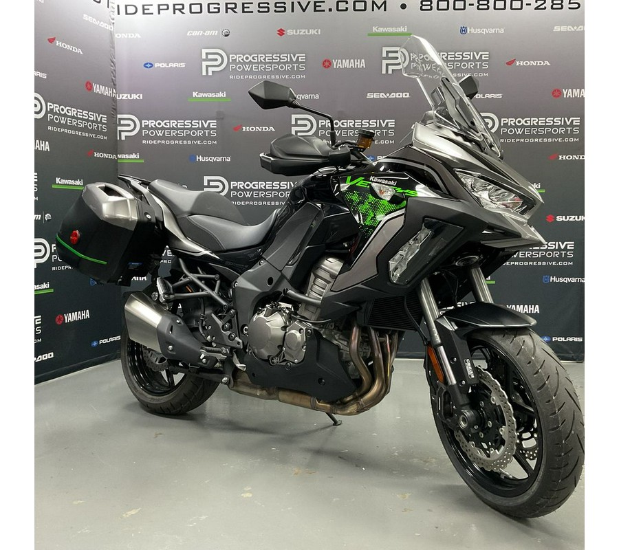 2022 Kawasaki Versys® 1000 SE LT+