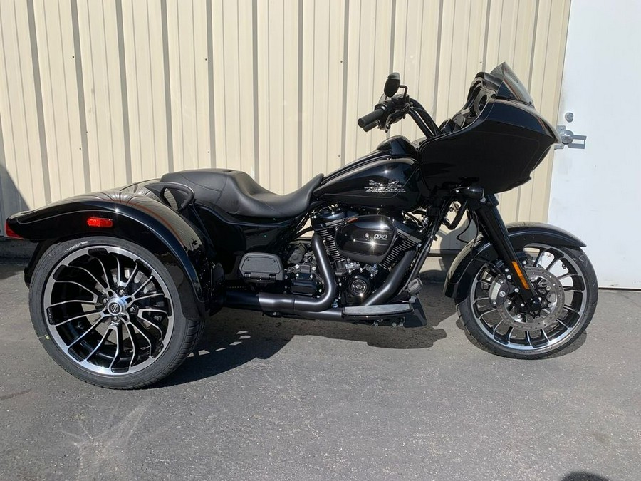 2024 Harley-Davidson® FLTRT - Road Glide® 3