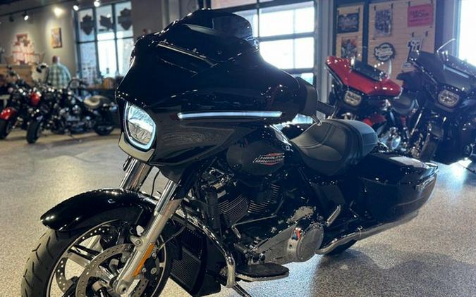 2026 Harley-Davidson Street Glide FLHX