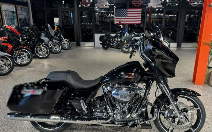 2026 Harley-Davidson Street Glide FLHX