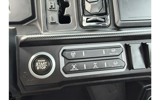 2026 Can-Am DEFENDER XT CAB HD11