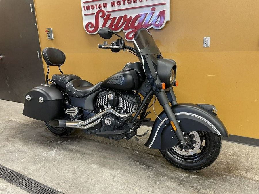 2017 Indian Motorcycle® Chief Dark Horse® Thunder Black Smoke