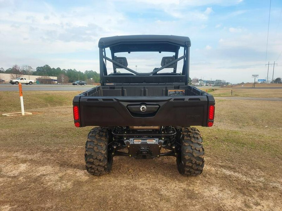 2024 Can-Am® Defender DPS HD9 Timeless Black