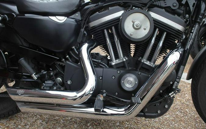 2015 Harley-Davidson XL883N - Sportster Iron 883