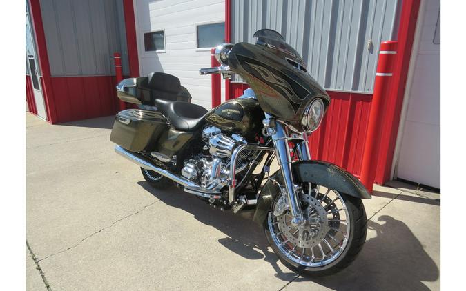 2016 STREET GLIDE SPECIAL - Harley-Davidson®