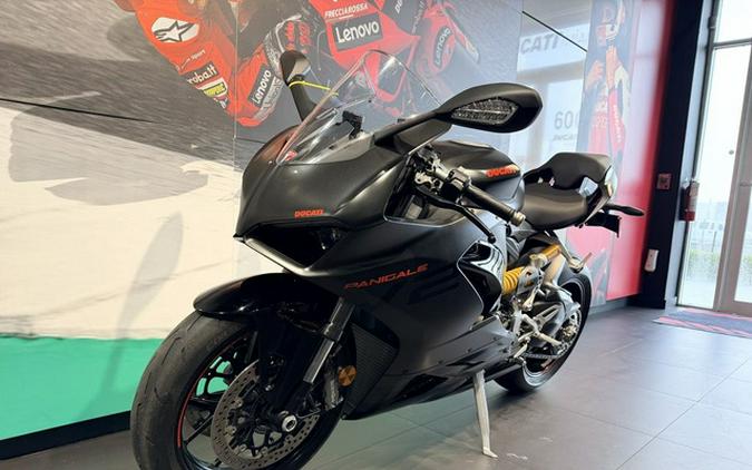 2024 Ducati Panigale V2 Black On Black