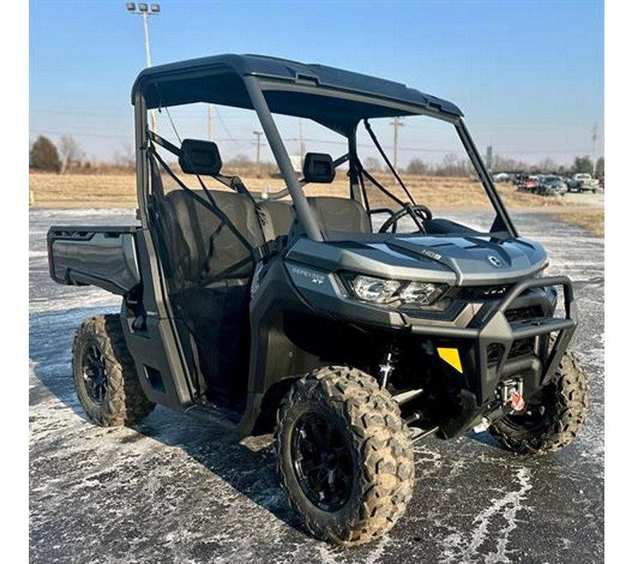 2024 Can-Am Defender XT HD9