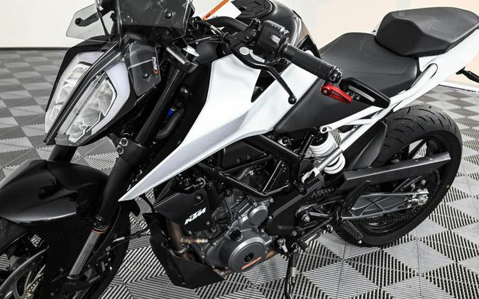 2022 KTM 390 Duke