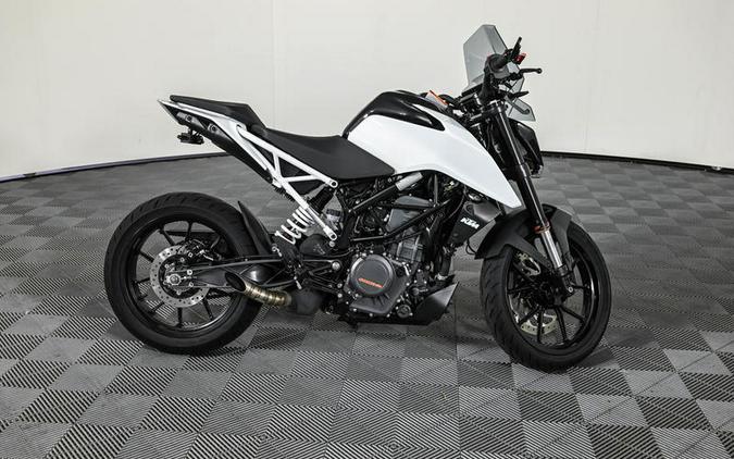 2022 KTM 390 Duke