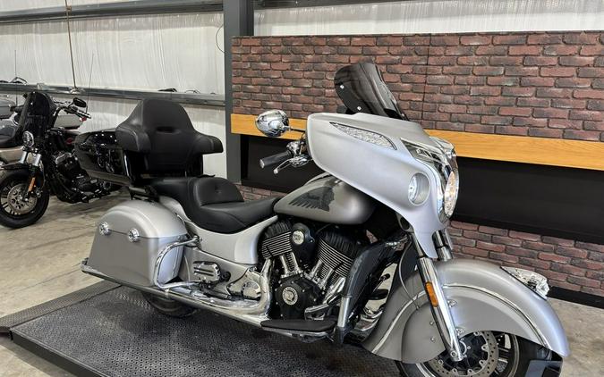 2017 Indian Motorcycle® Chieftain® Silver Smoke