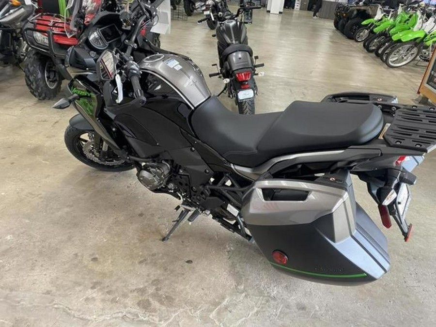 2023 Kawasaki Versys® 1000 SE LT+