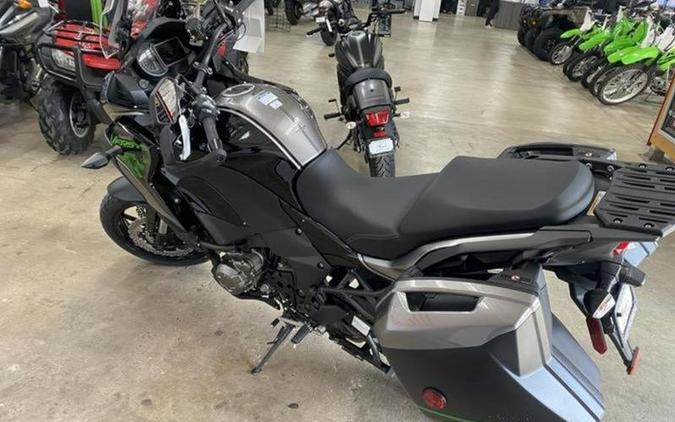 2023 Kawasaki Versys® 1000 SE LT+