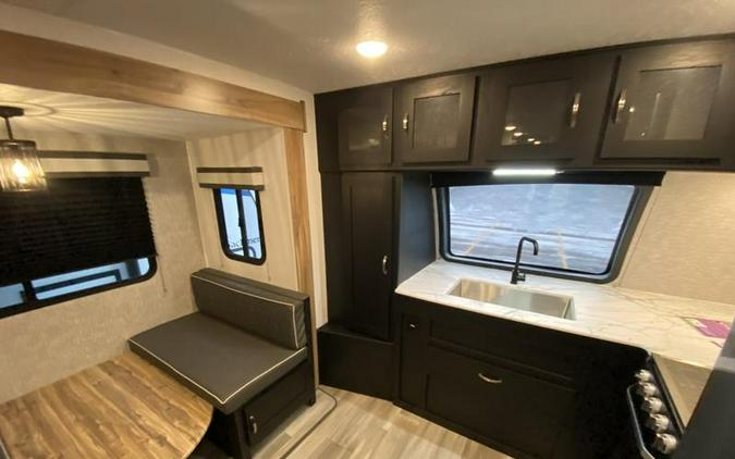 2023 Coachmen Freedom Express Ultra Lite 259FKDS