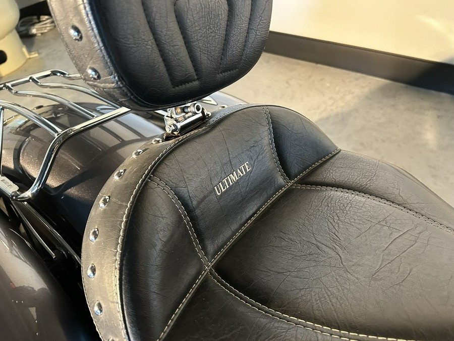 2018 Indian Motorcycle® CHIEFTAIN, STEEL GRAY, 49ST Base