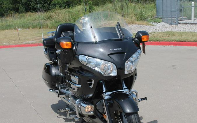 2010 Honda® Gold Wing® Audio / Comfort / Navi / XM / ABS