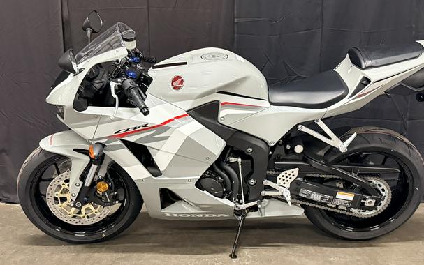 2026 CBR600RR - Honda