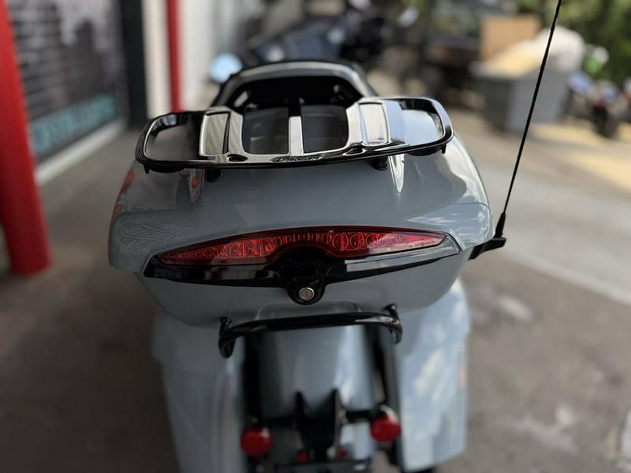 2025 Indian Motorcycle® Roadmaster® PowerPlus Dark Horse® Storm Gray