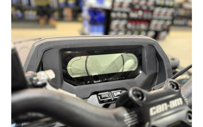 2026 Can-Am OUTLANDER MAX 6x6 BACKCOUNTRY 1000R