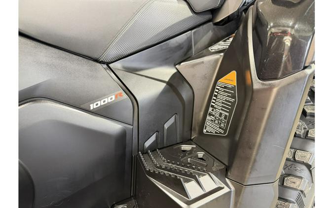 2026 Can-Am OUTLANDER MAX 6x6 BACKCOUNTRY 1000R