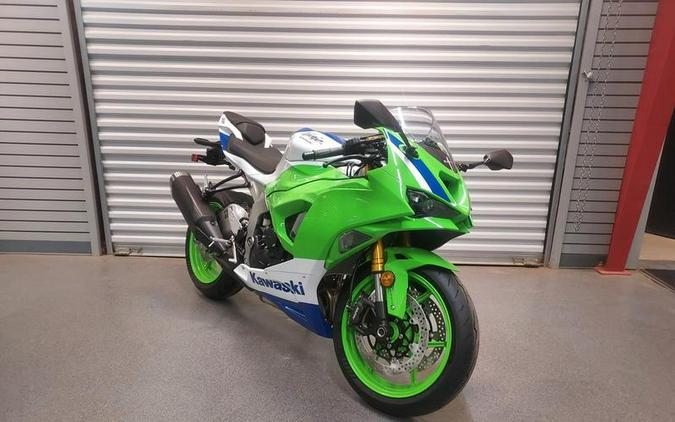 2024 Kawasaki Ninja® ZX™-6R 40th Anniversary Edition ABS