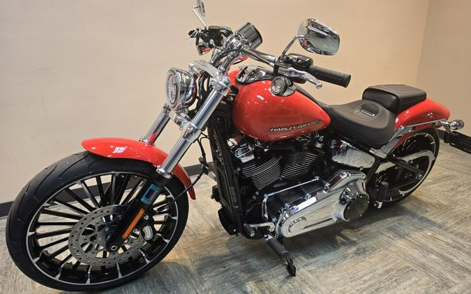 2026 Harley-Davidson® Breakout® Blood Orange Chrome Trim FXBR