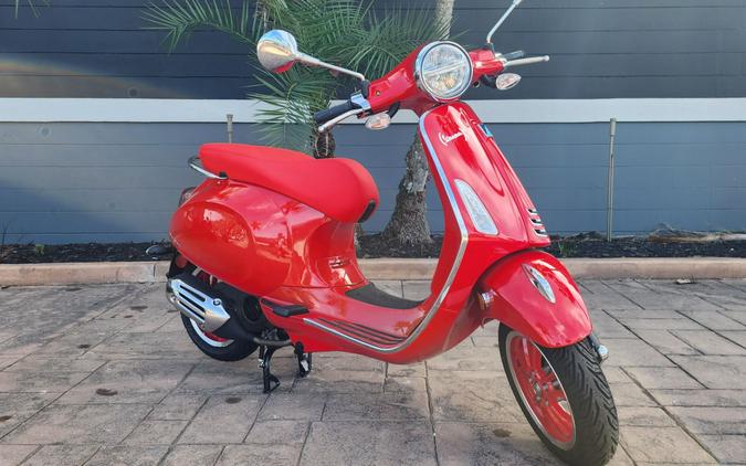 2023 Vespa Primavera 150 Red