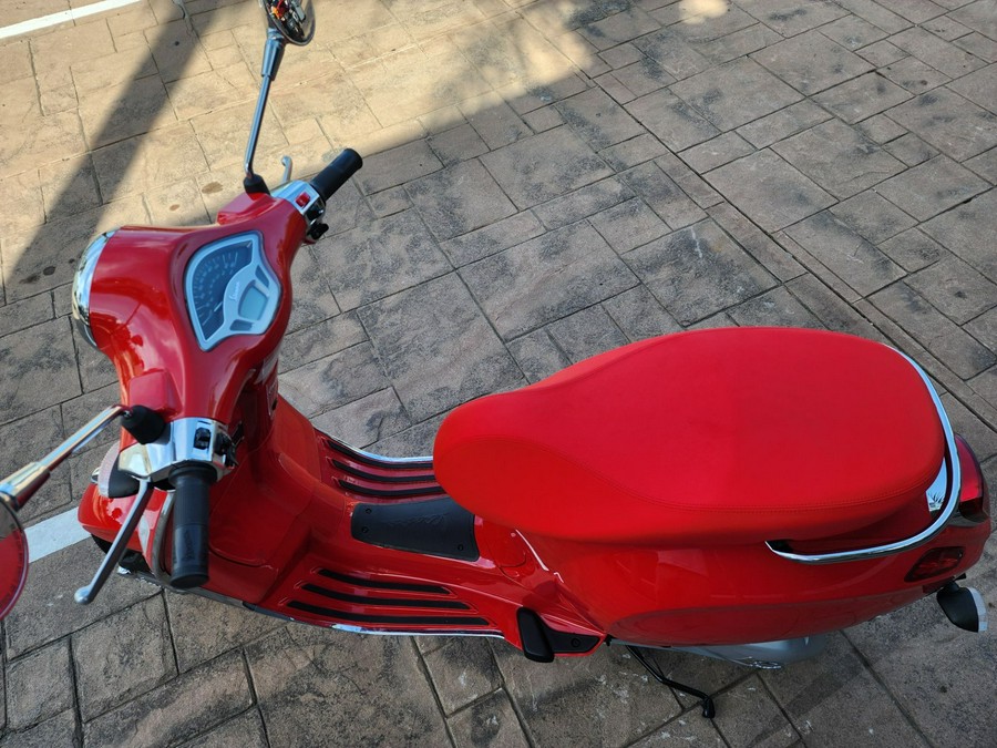 2023 Vespa Primavera 150 Red