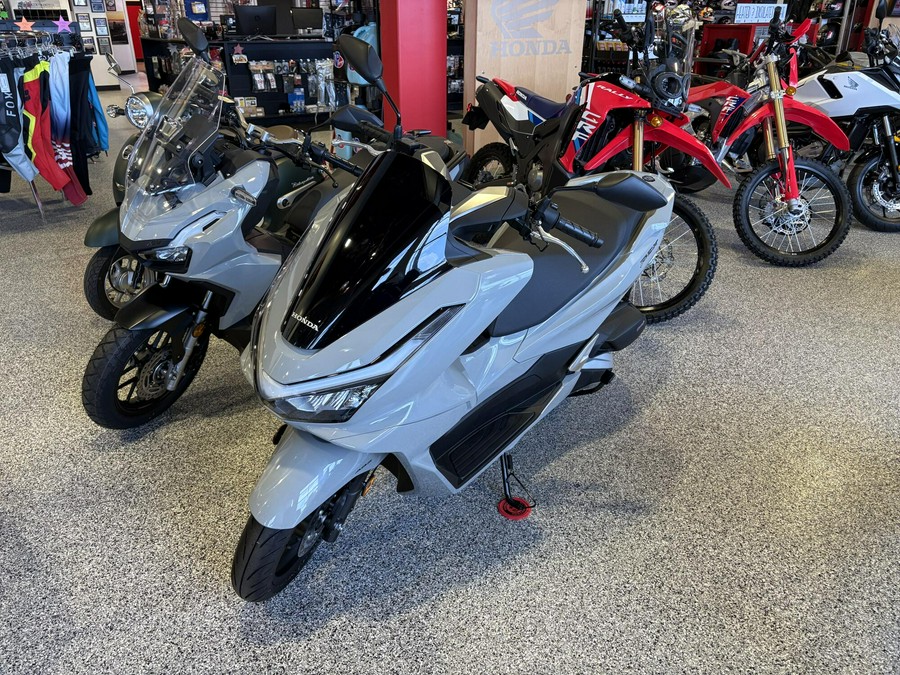 2025 Honda PCX150AS