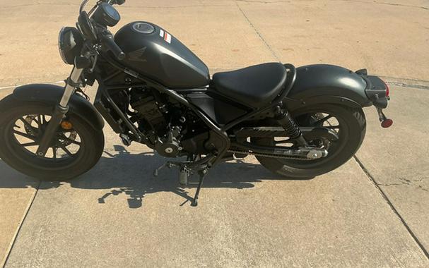 2026 Honda Rebel 300 E-Clutch