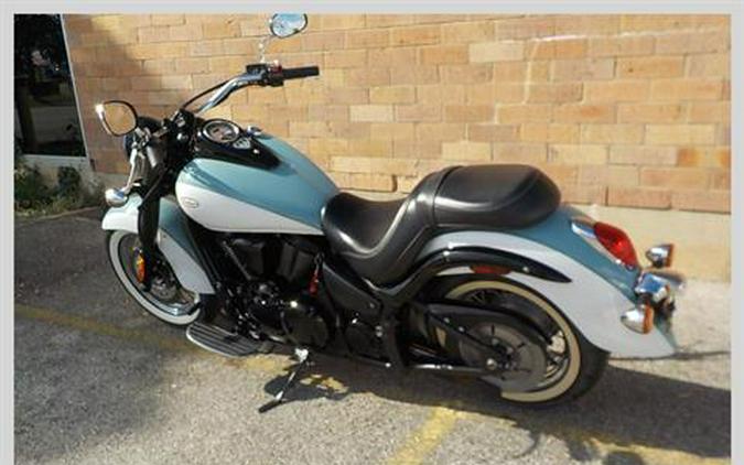 2020 Kawasaki Vulcan 900 Classic