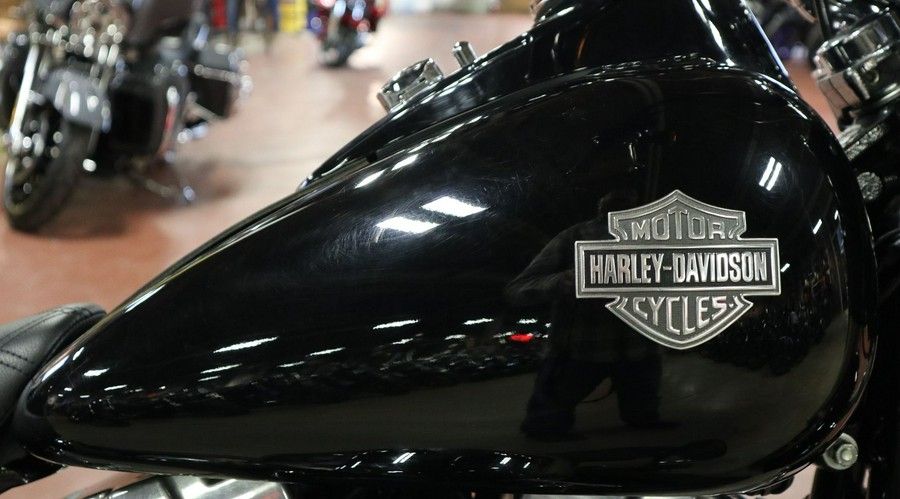 2017 Harley-Davidson Softail Slim®