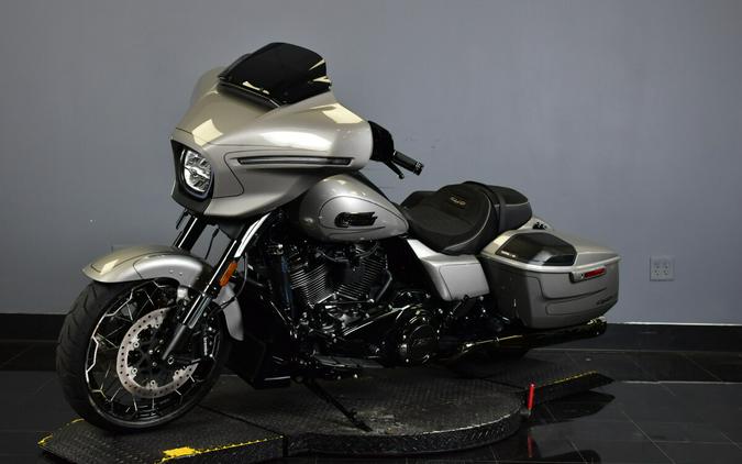 2023 Harley-Davidson CVO Street Glide