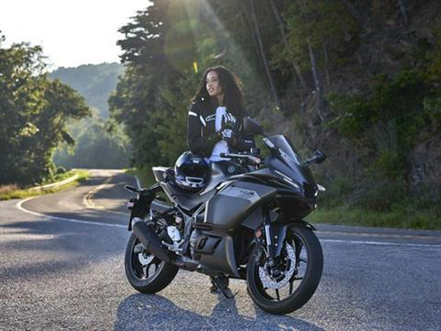 2025 Yamaha YZF-R3