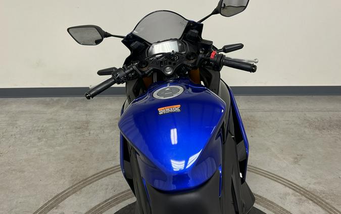2025 Yamaha YZF R3 ABS