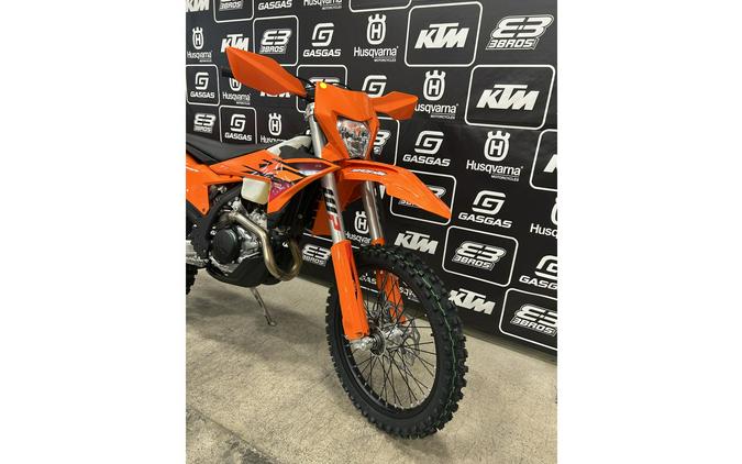 2026 KTM 450 XCF-W