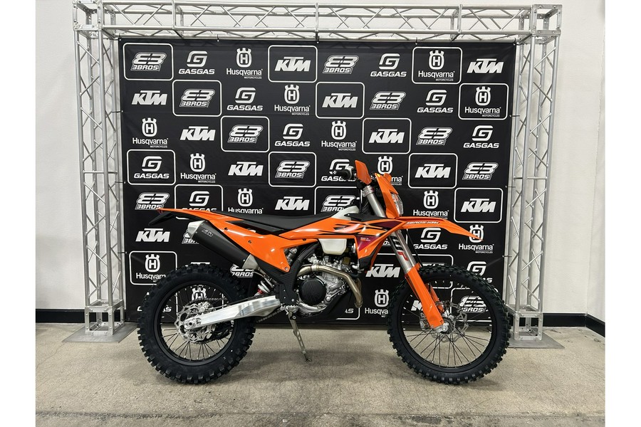 2026 450 XCF-W - KTM