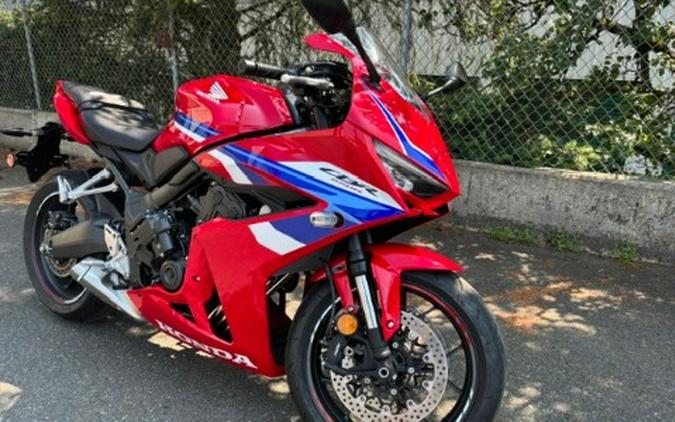 2026 Honda CBR650R E-Clutch