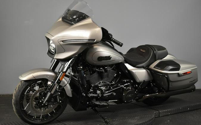 2023 Harley-Davidson CVO Street Glide