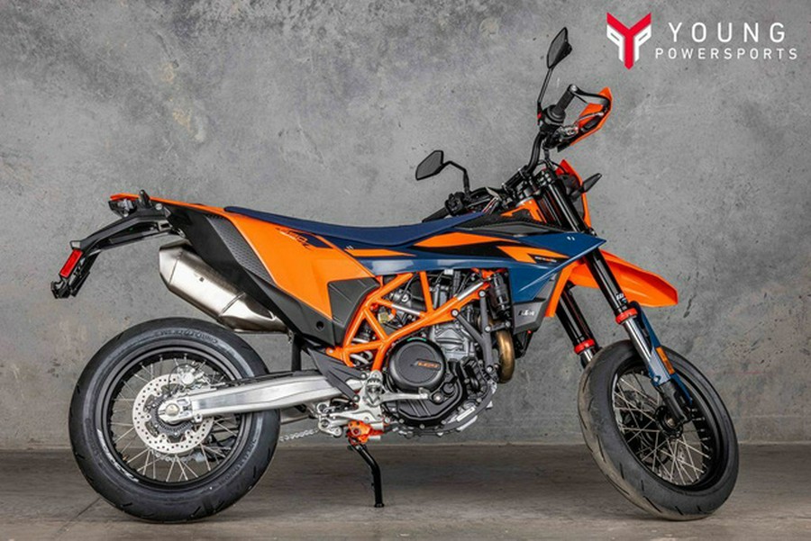 2026 KTM SMC 690 R