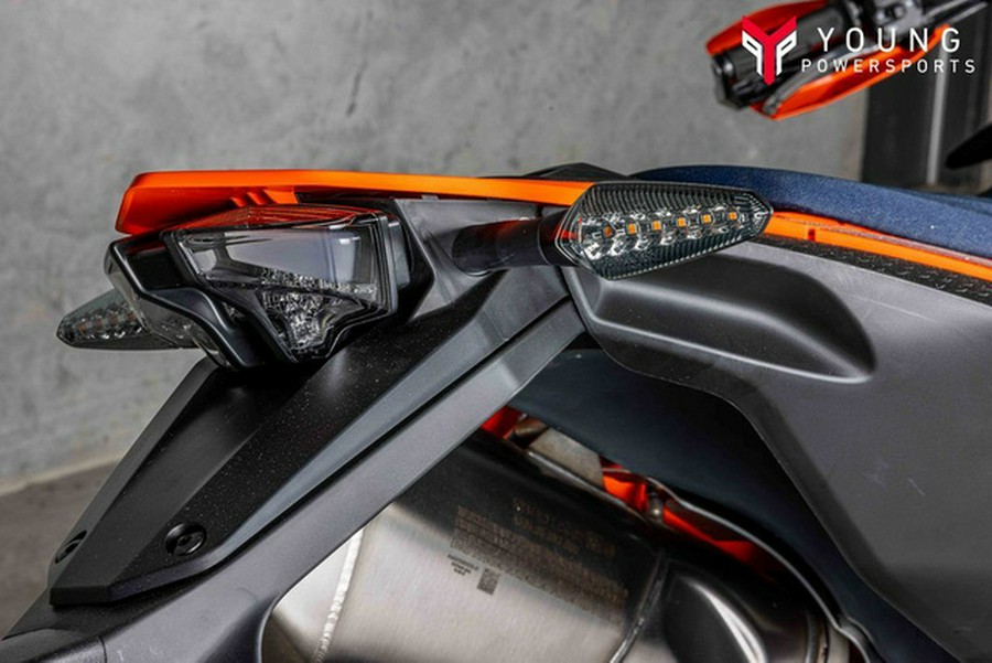 2026 KTM SMC 690 R