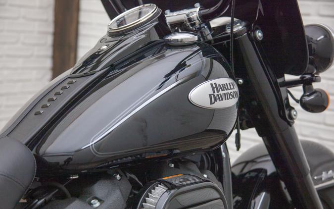 2024 Harley-Davidson® Heritage Classic 114