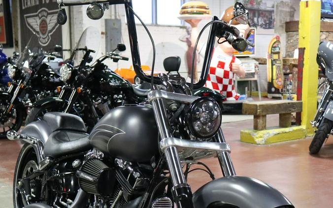 2016 Harley-Davidson Breakout®