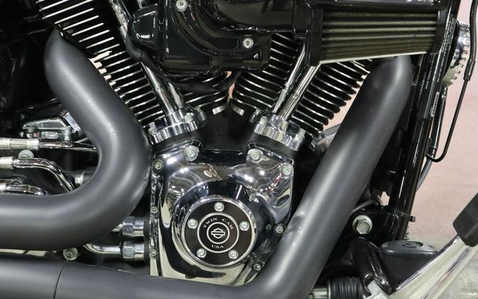 2016 Harley-Davidson Breakout®